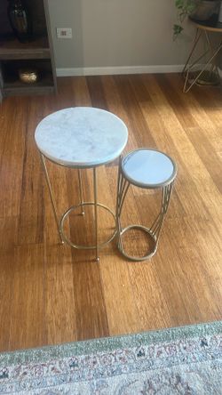 Marble and gold medal decor, tables