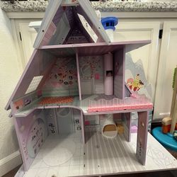 LOL Doll House