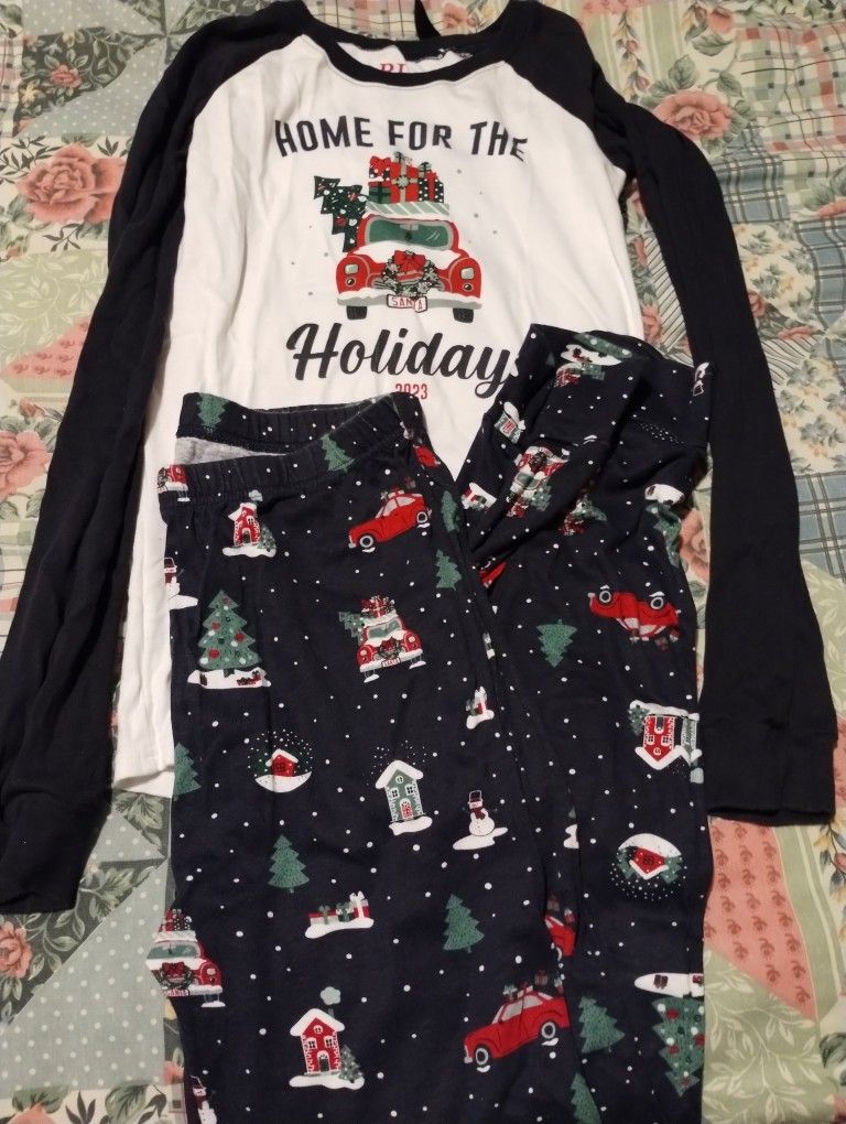 Piyama De Niño Size,16 En Buenas Condiciones $8