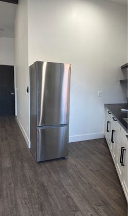 Insignia Refrigerator