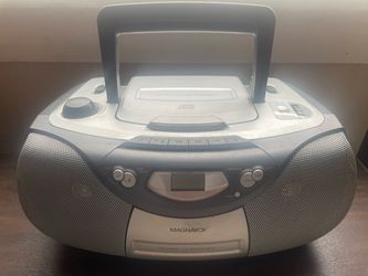 Magnavox Boom Box