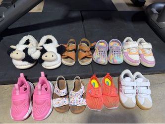 Lot of Toddler size 6/7 shoes obo