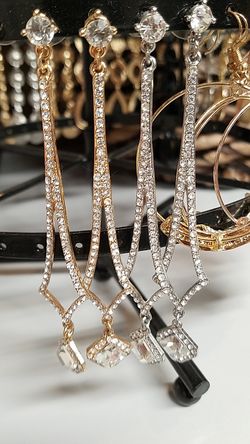 Gold/silver earrings for fancy occasions