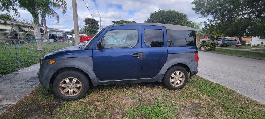 2003 Honda Element