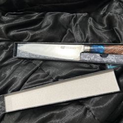 Damascus steel Knife