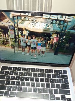 Apple macbook air 13inch 2023