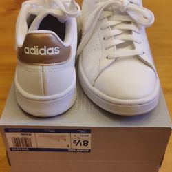 ADIDAS WHITE TENNIS SNEAKERS
