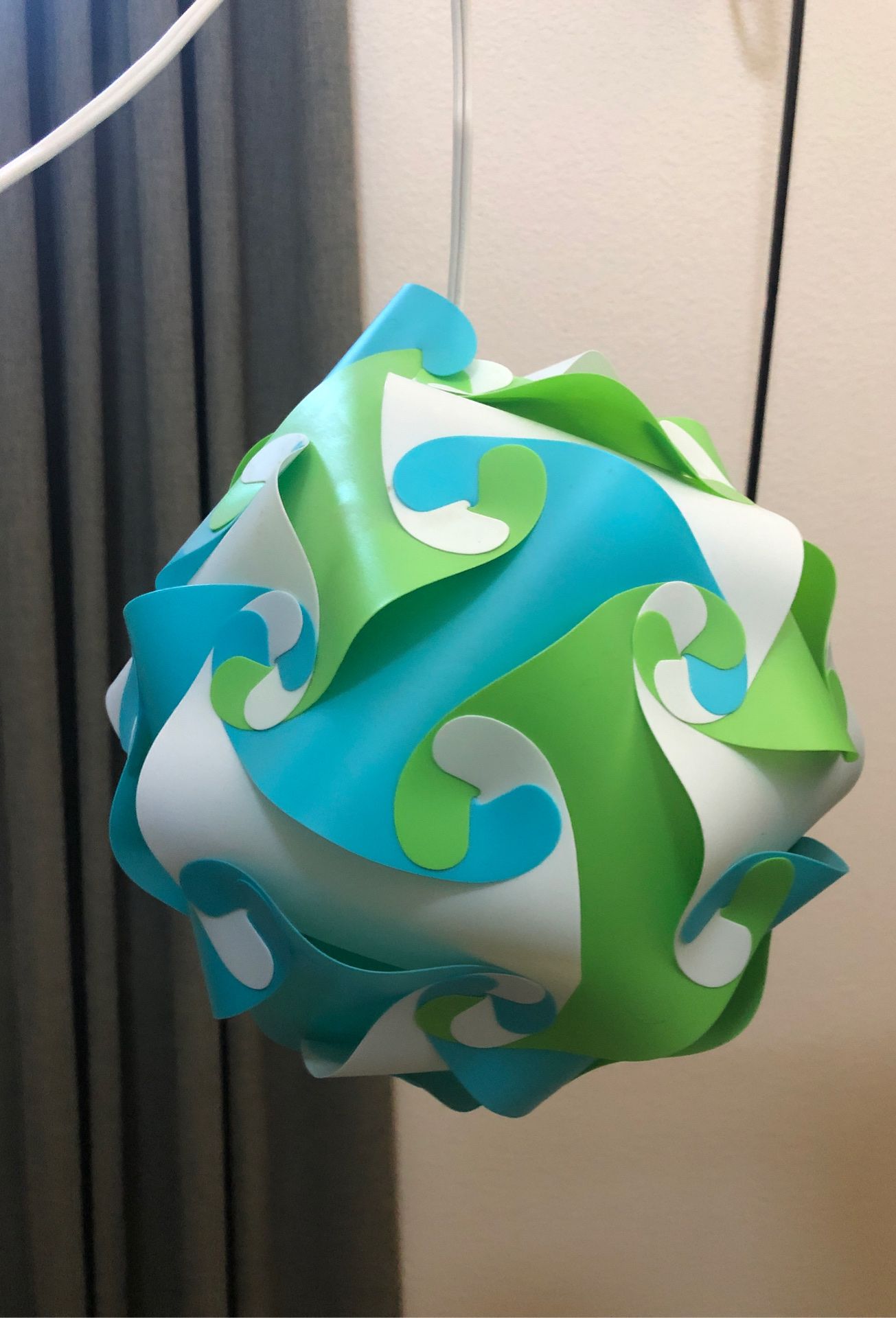 Hanging light fixture