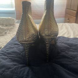 Botines Dorados