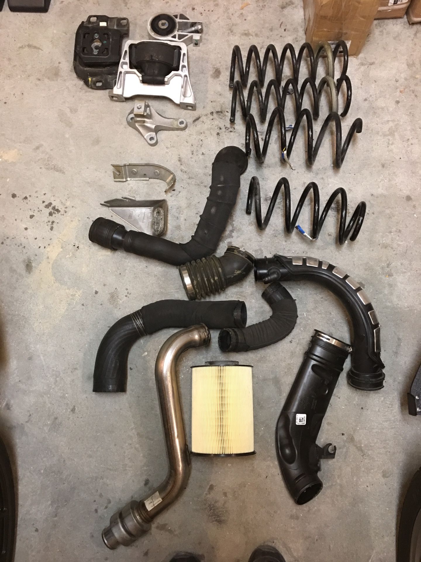 Ford Focus ST STOCK parts lot