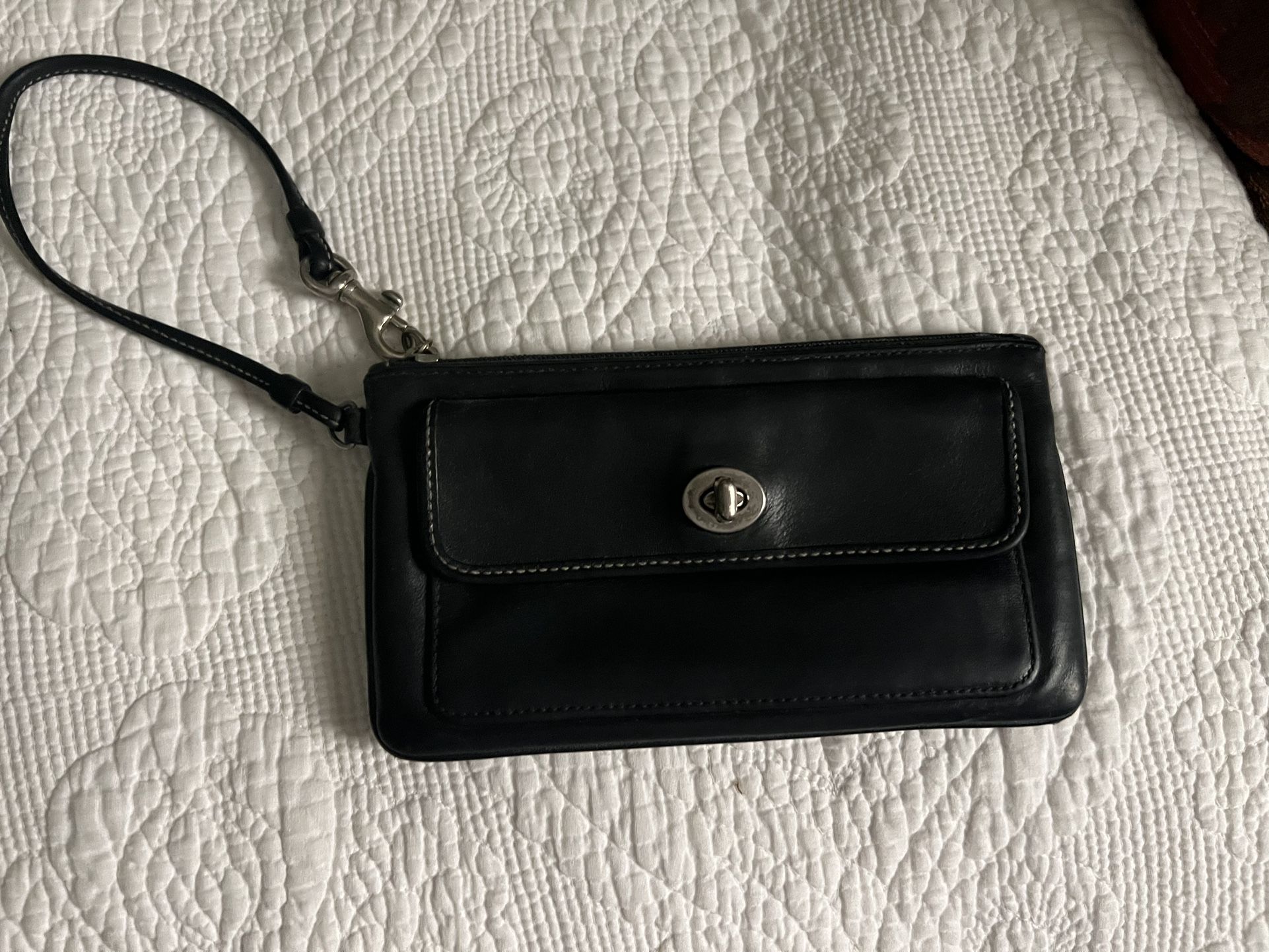 Couch Wristlet Black Leather