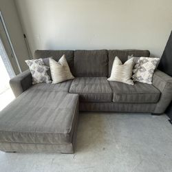 Free Delivery Sectional Sofa Couch (Reversable)