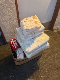 FREE DIAPERS (sizes nb & 1 )