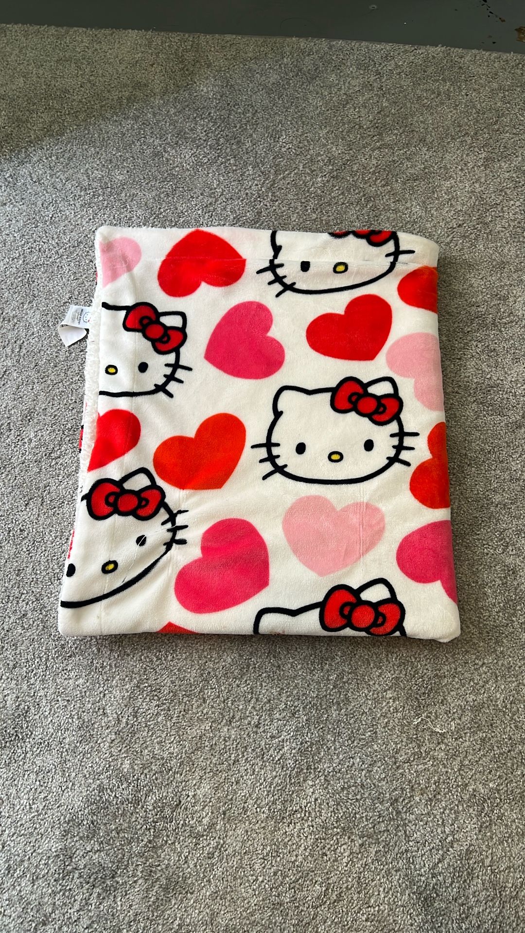 Hello Kitty Blanket