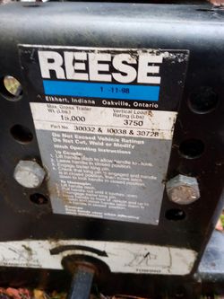 Reese 15000 lb fifth wheel hitch trade for sled or?$500 cash 800 trade