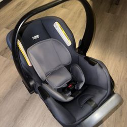 Willow® S Infant Car Seat with Alpine® Base