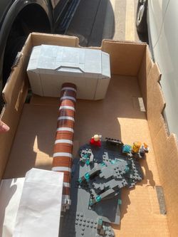 Lego mjolnir (not genuine Lego)