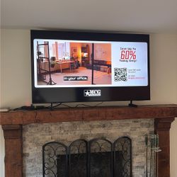 65 Inch Samsung TV Only 6 Month Old No Issues - 