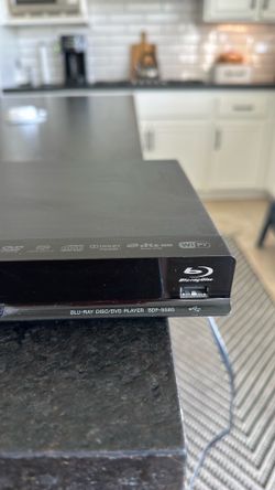 Sony blue ray 3 D disc/DVD player