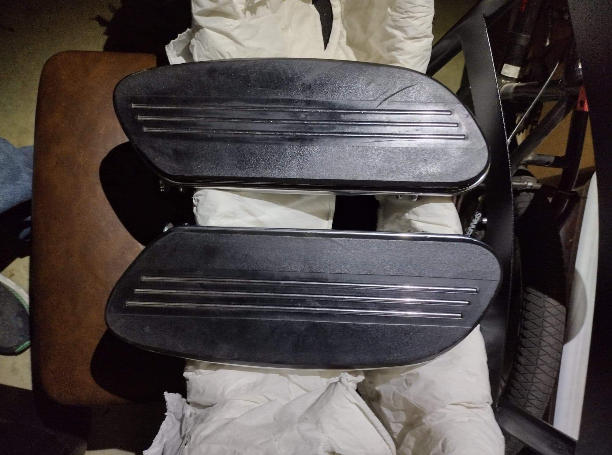14 Street Glide Foot Boards & Front Tire Cover OEM