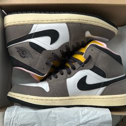Air Jordan 1 mid se