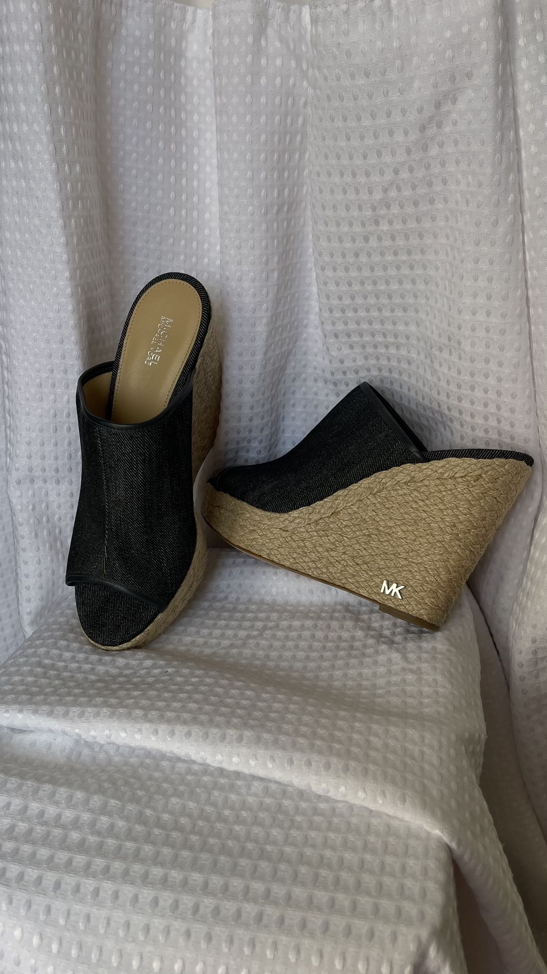 Michael Kors Wedge Size 9