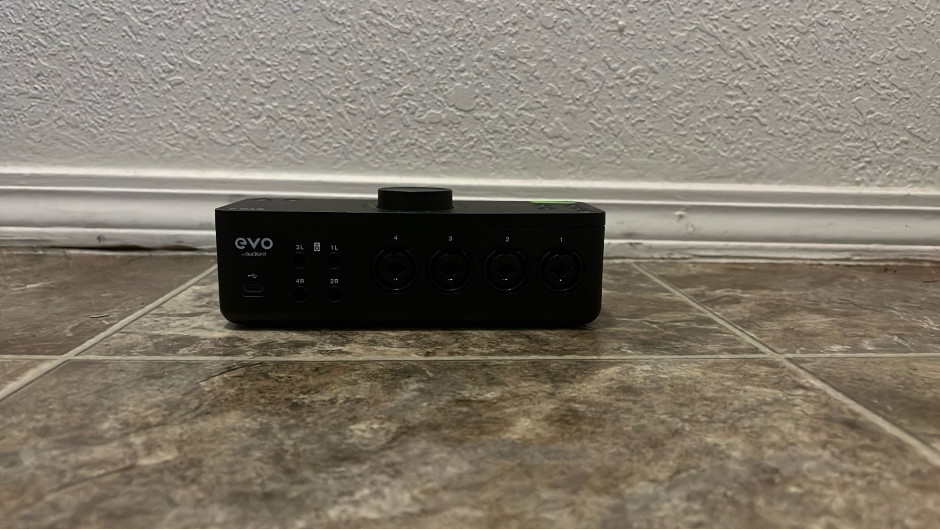EVO 8 Sound Interface