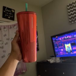 Orang Pink Starbucks Cup