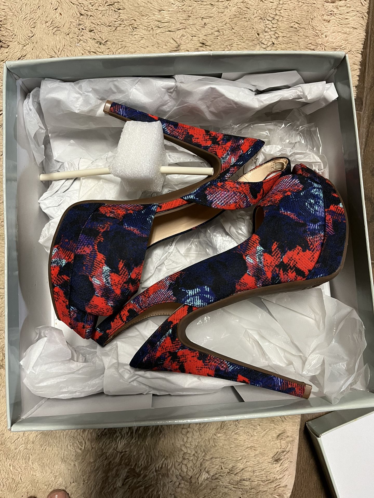 Jessica Simpson Size 7 Sling Back Heels