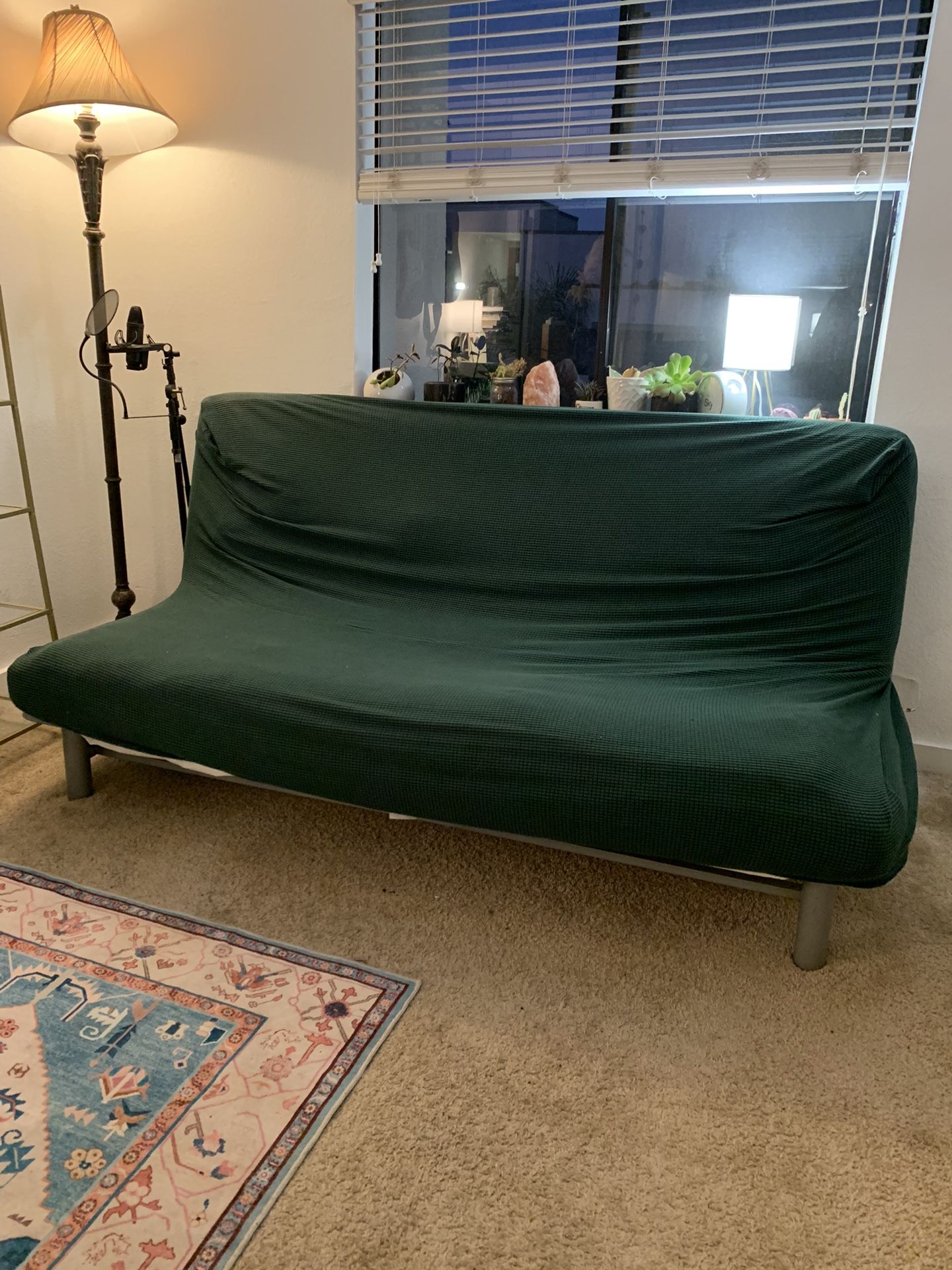 Free Queen Futon