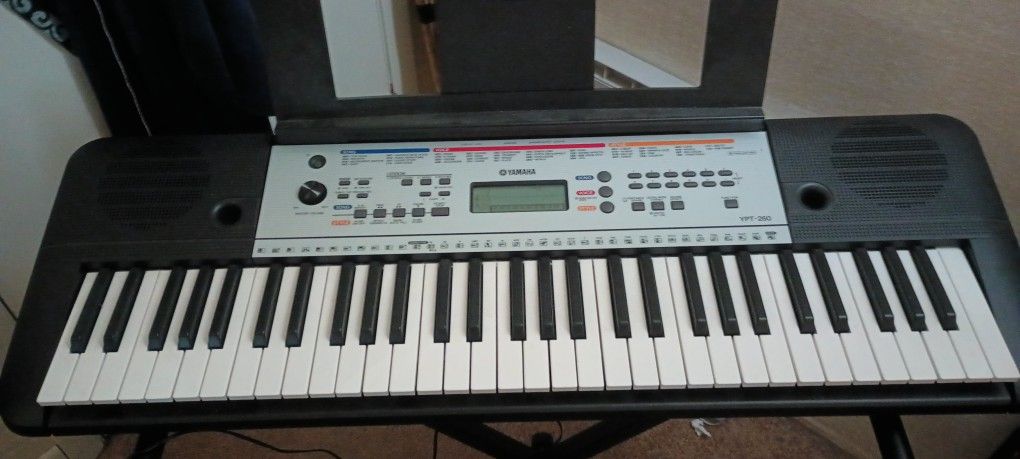 Yamaha ypt 260 Chair Sold Price Drop 100.00