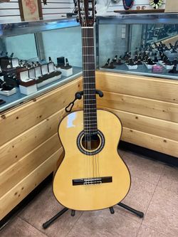 Cordoba guitar C9 Crossover