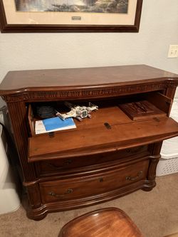 Tv/dresser