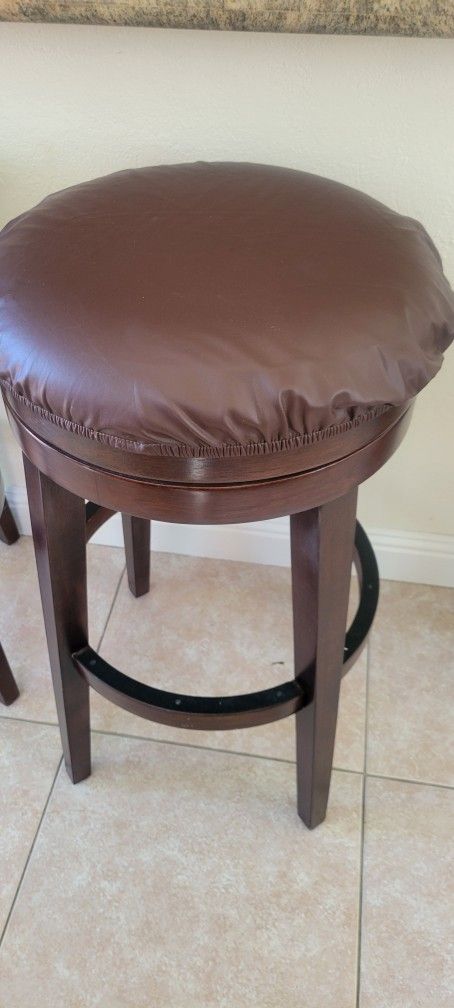 3 Bar stool 