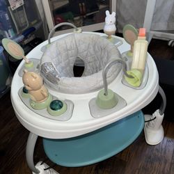 Baby bouncer