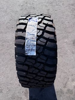 (1) Bfgoodrich Mud Terrain T/A KM3 33x12.50R20
