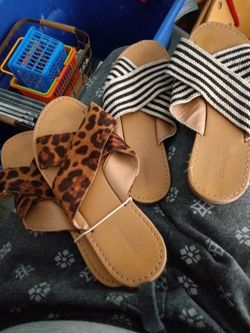 Lady's Sandles Size 6