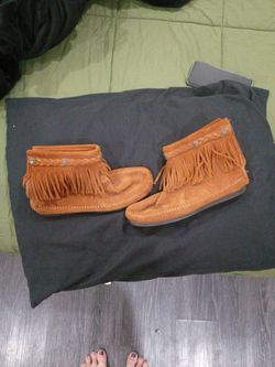 Minnetonka 9