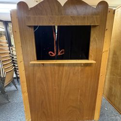 Wooden Puppet Theatre - Keep Kids Entertained!