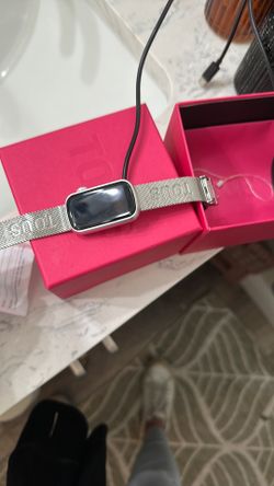 TOUS Smartwatch – Excellent Condition with Original Box