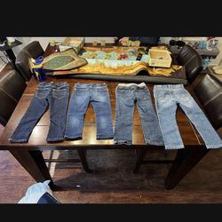 4 Pairs of 3T Boys Jeans 