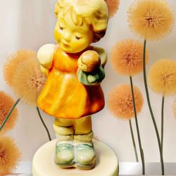 Hummel Goebel Germany 2000s TMK-8 Puppet Princess HUM 2103/A, 3.75” w/ Box & COA
