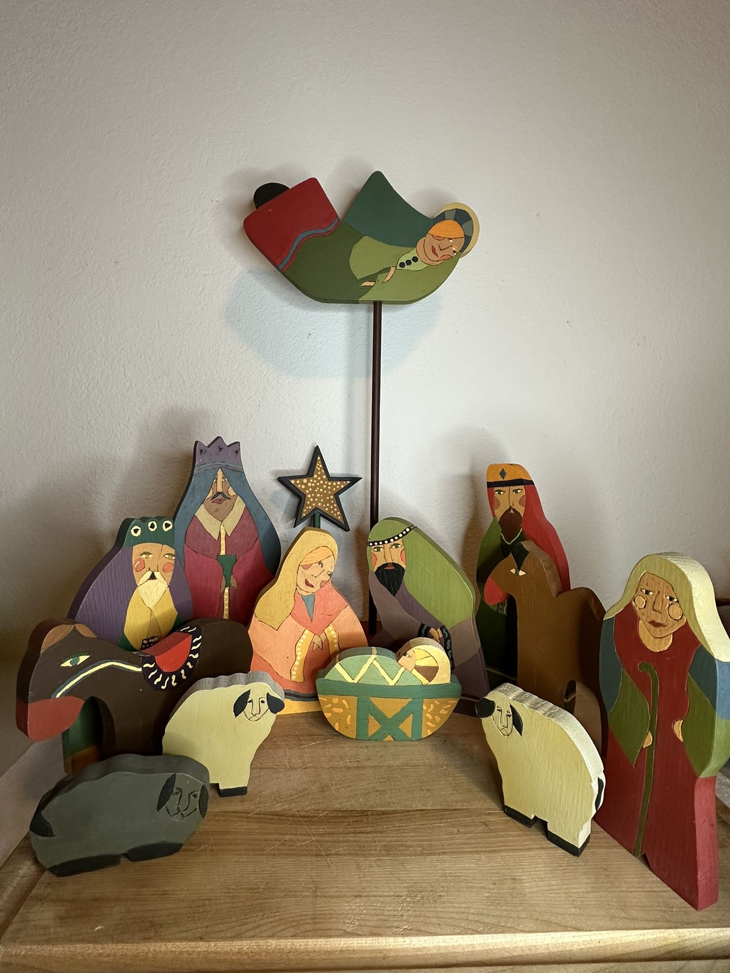 Vintage Hand Carved Wood Nativity Set 14 Pc Handpainted