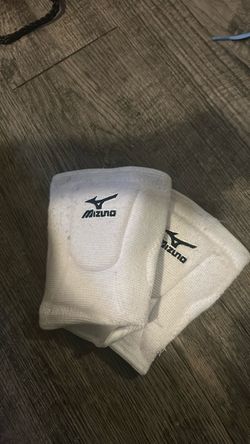 Mizuno LR6Volleyball Knee Pads White
