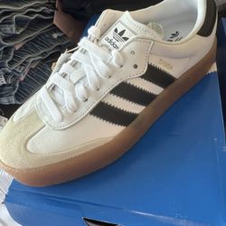 Samba adidas Size 7 Women