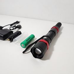 Vander LED Flashlight 3 Mode Adjustable Focus Light 