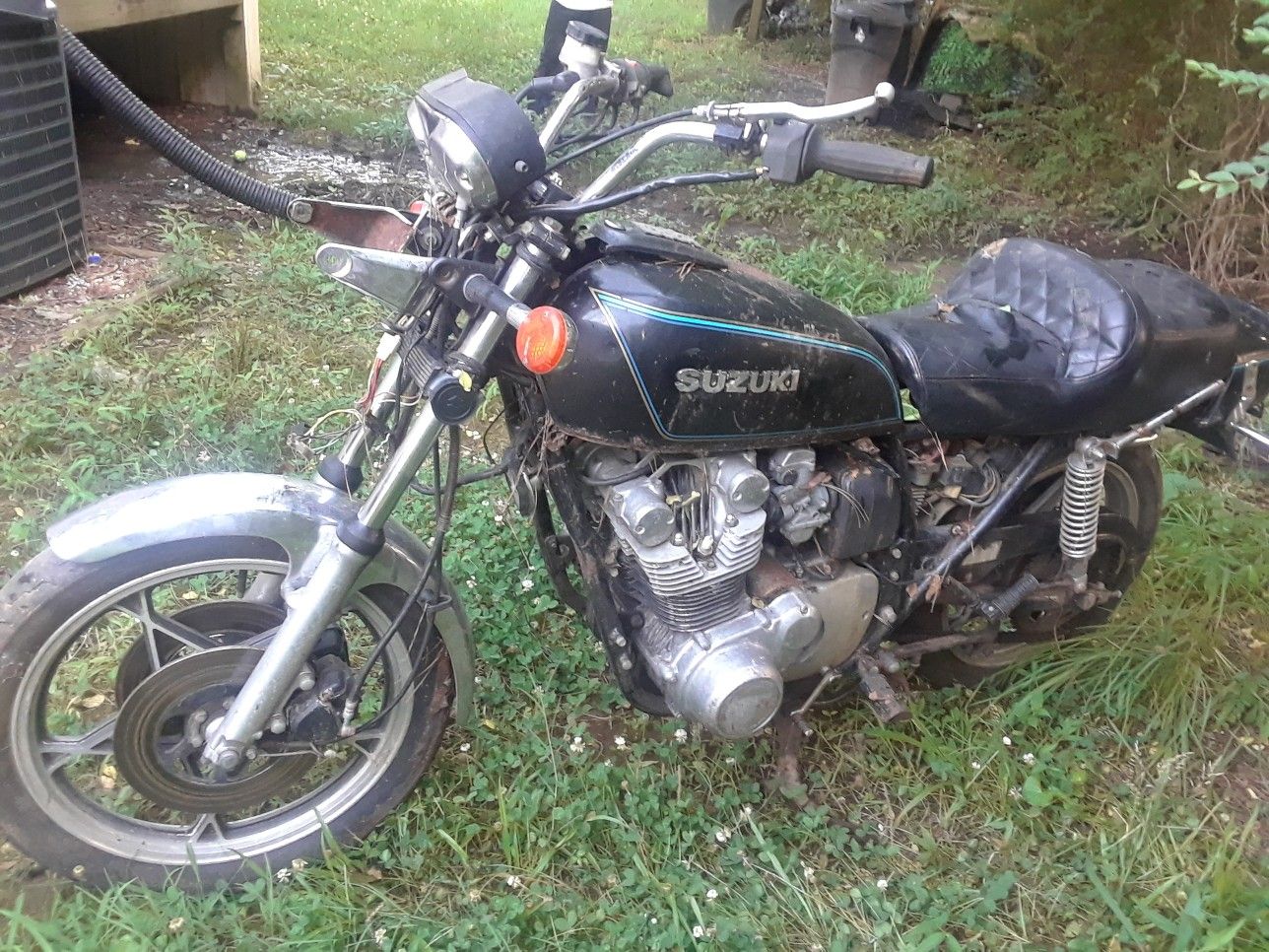 1978 Suzuki motorcycle gs750