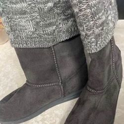 ugg boots never worn size 3