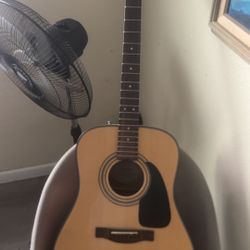 Fender Guitar Needs Stings 