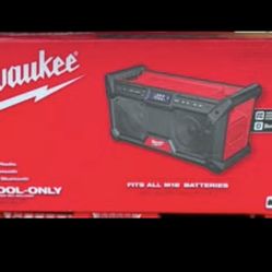 M18 18V Lithium-Ion Cordless Jobsite Radio Brand New 